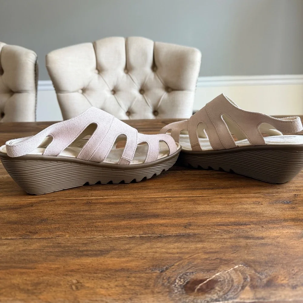 Skechers‎ Womens Memory Foam Wedge Sandals Size 9.5 Strappy faux suede comfort